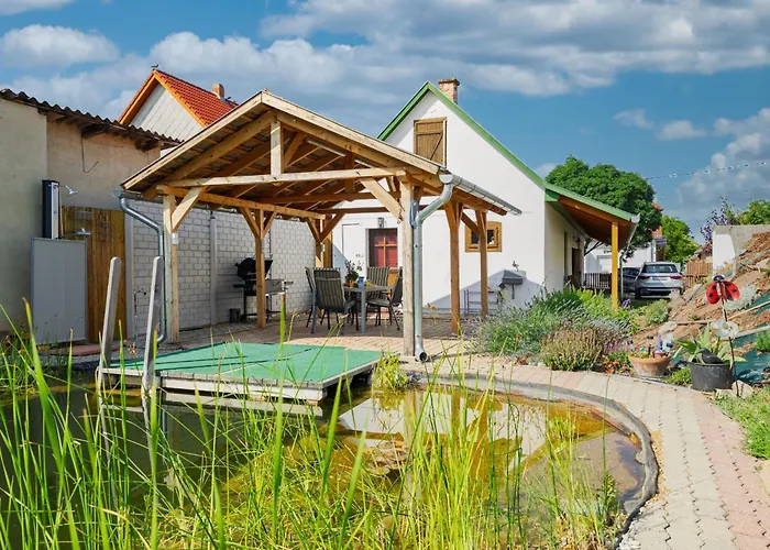 Goggola By Interhome * בלטונללה