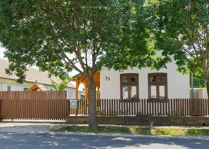 Goggola By Interhome בית נופש בלטונללה